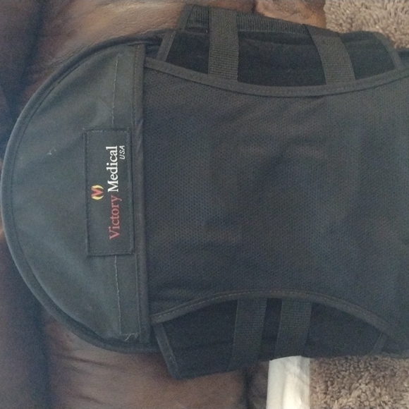 Backbrace - Picture 2 of 5